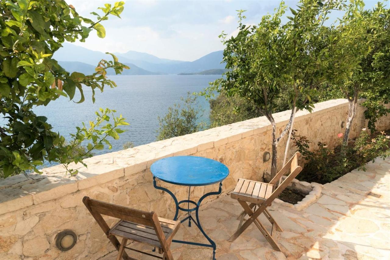 Meganisi Blue Apartment Spartokhorion Luaran gambar